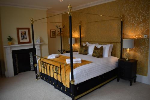 Carlton House Spacious 4 Bed Victorian townhouse — 4-Star Luxury Hotel in Harrogate, United Kingdom