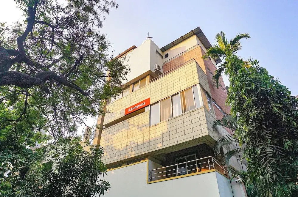 Fabexpress Star Light - carbon neutral hotel in Pune