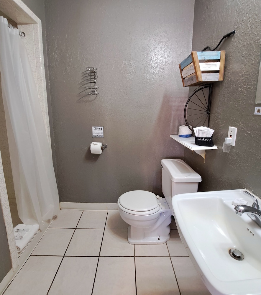Buffalo Lodge Bicycle Resort - photo 168