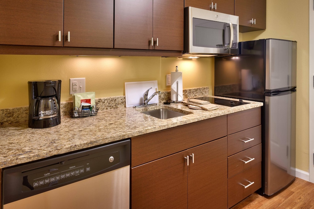 TownePlace Suites by Marriott Dickinson - photo 16