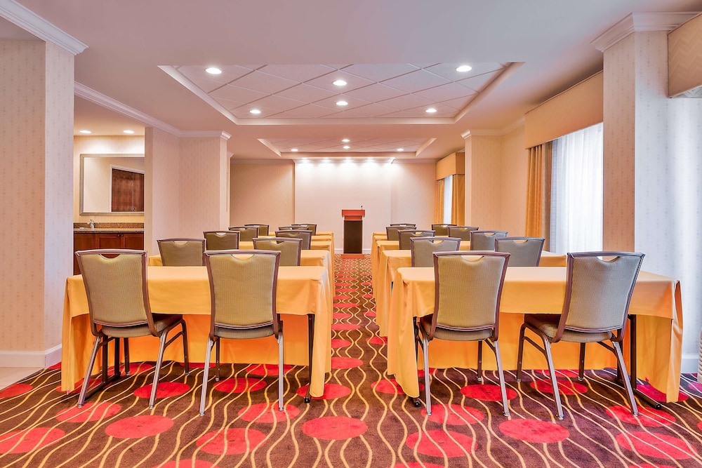 Hampton Inn Conyers - photo 50