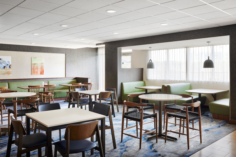 Fairfield Inn & Suites El Paso Airport - photo 22