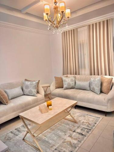 Rawda 2 Bed Room Self Serviced Apartment in Jeddah — 4-Star Luxury Hotel in Jeddah, Saudi Arabia