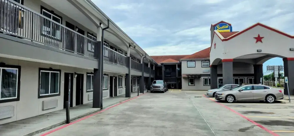Scottish Inns and Suites East Sam Houston Pkwy - photo 7