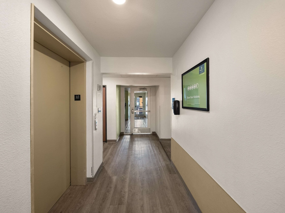 WoodSpring Suites Rockwall East Dallas - photo 31