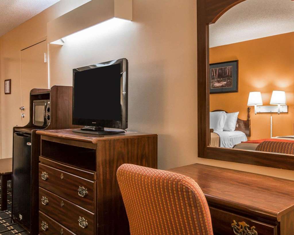 Econo Lodge Eufaula South - photo 13