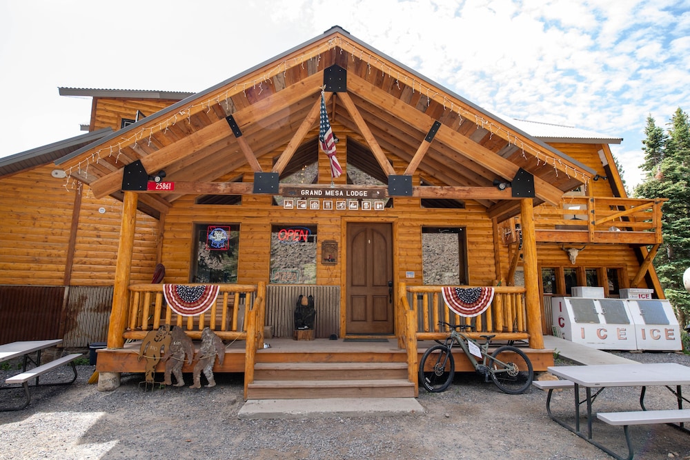 Grand Mesa Lodge 17500012 — Cedaredge