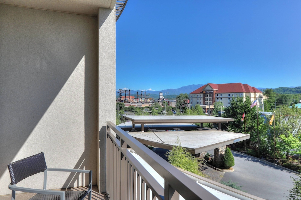 Courtyard by Marriott Pigeon Forge - photo 32