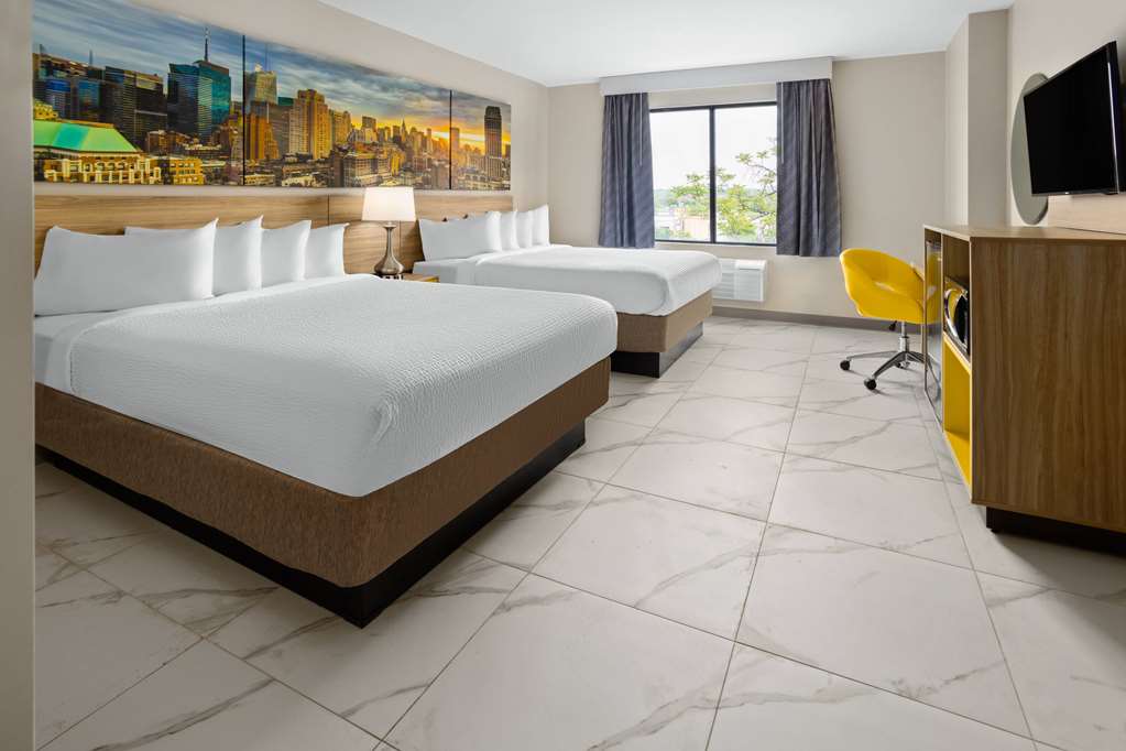 Days Inn by Wyndham Staten Island - photo 21