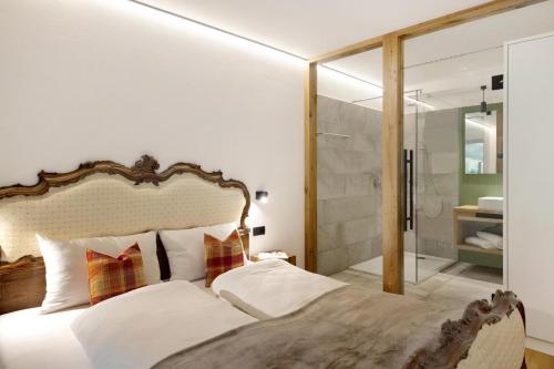 Archehof Hochzirm Lodge Franz — 4-Star Luxury Hotel in Campo Tures, Italy