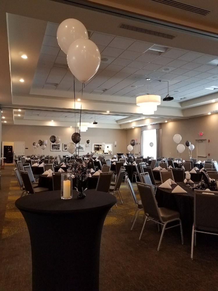 Hilton Garden Inn Martinsburg - photo 49