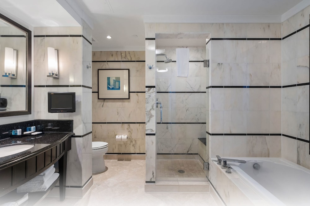Fontainebleau Miami Beach Private Luxury Suites - photo 318