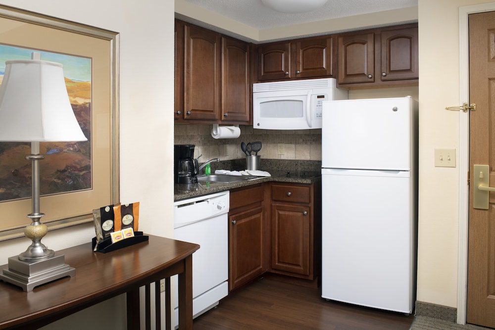 Staybridge Suites North Brunswick by IHG - photo 19