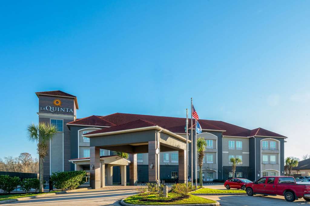 La Quinta Inn & Suites by Wyndham Boutte - photo 2