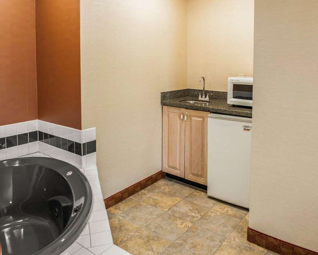 Quality Inn Franklin I 65 - photo 25