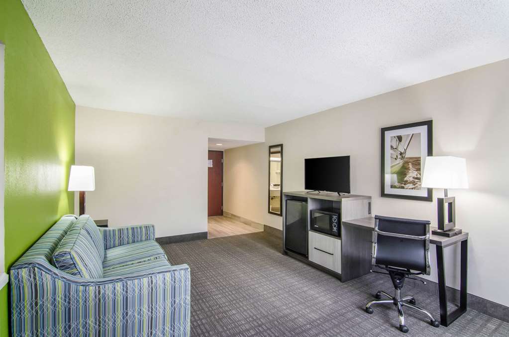 Quality Inn near University of Mobile - photo 25