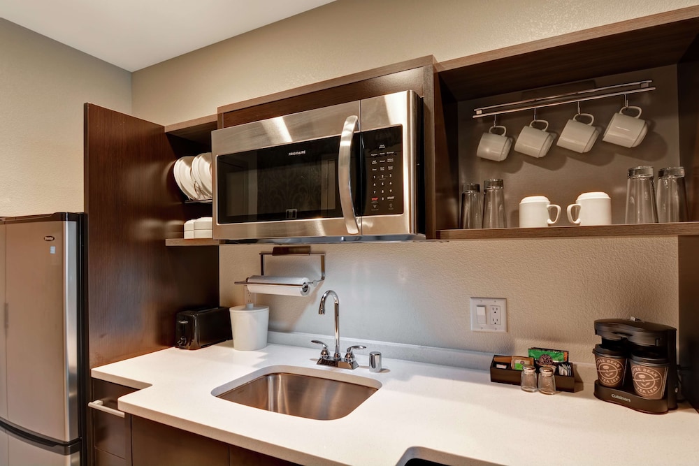 Home2 Suites by Hilton Rochester Mayo Clinic Area - photo 17