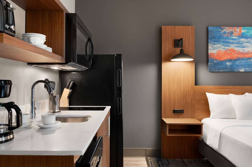 La Quinta Inn & Suites by Wyndham Marysville - photo 30