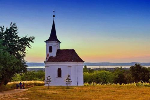 B&Beach Apartman Balatonlelle — 4-Star Luxury Hotel in Balatonlelle, Hungary