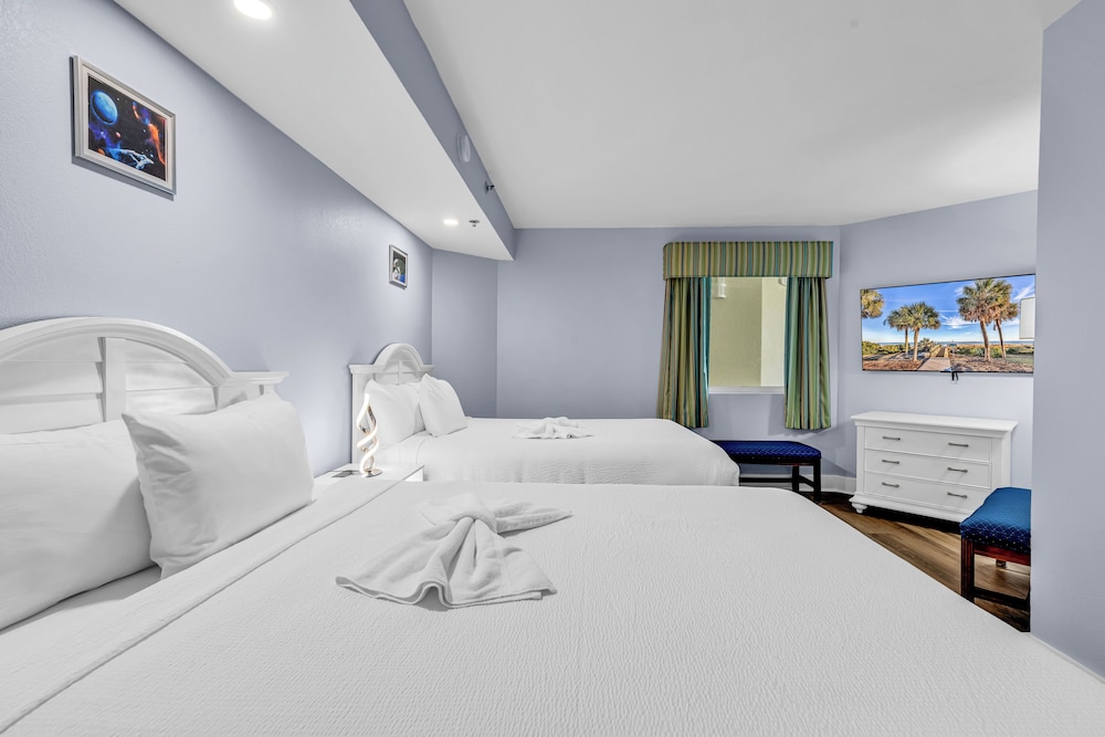 Carolinian Resort Stunning Condos - photo 25