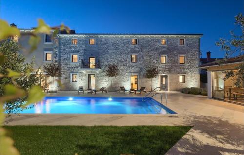 Villa Simeanna — 4-Star Luxury Hotel in Tinjan, Croatia