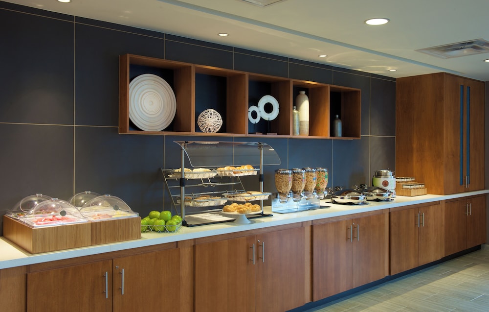 SpringHill Suites by Marriott Seattle Issaquah - photo 24