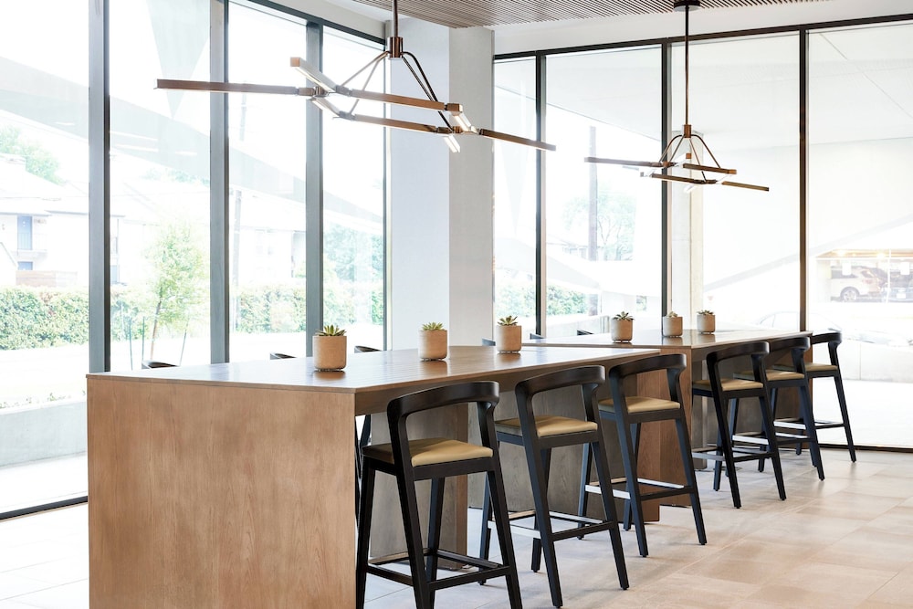 AC Hotel by Marriott Dallas by the Galleria - photo 5