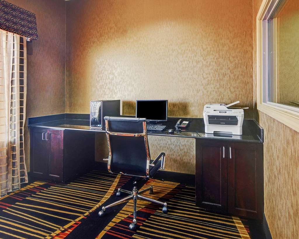 Comfort Suites Lake Worth - photo 23