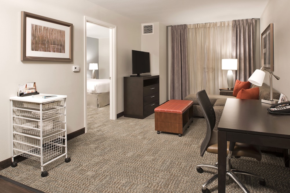 Staybridge Suites Charlotte Ballantyne by IHG - photo 11