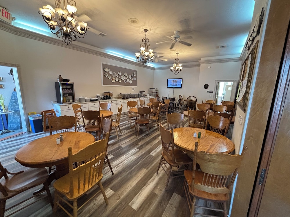 Hermann Crown Suites - photo 277