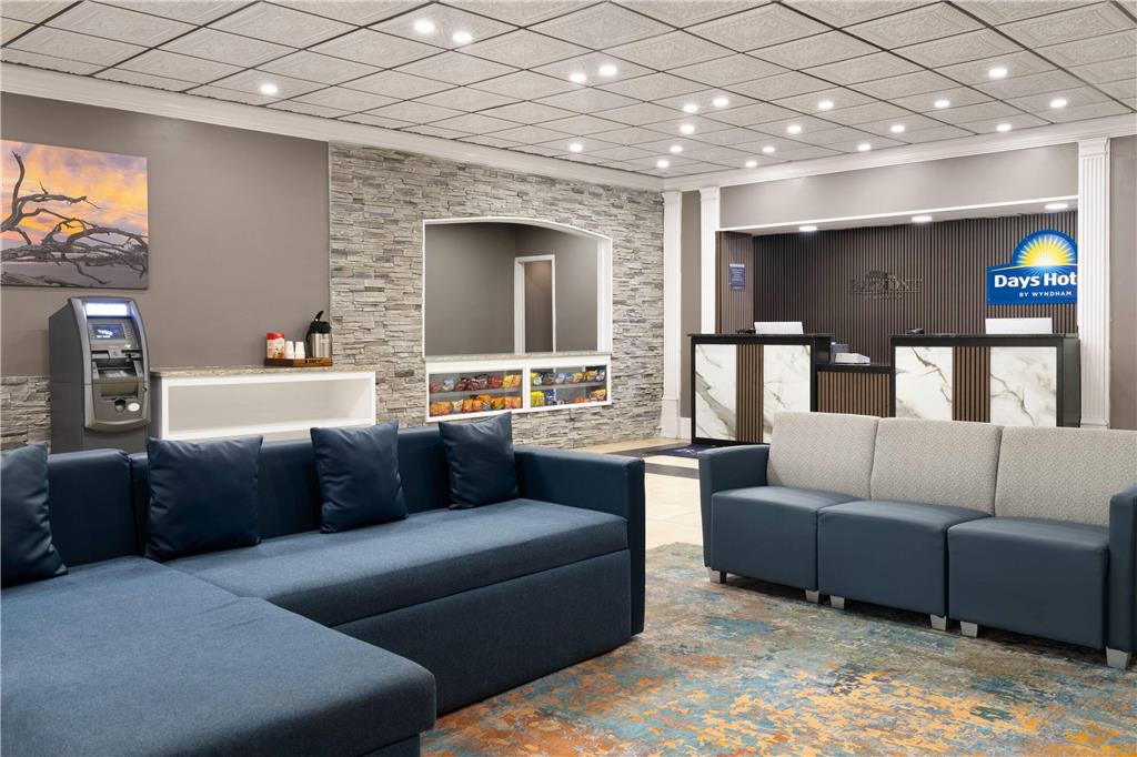 Days Hotel by Wyndham Williamsburg I 64 - photo 3