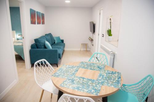 Pregonero Urban Suites Azul — Soria