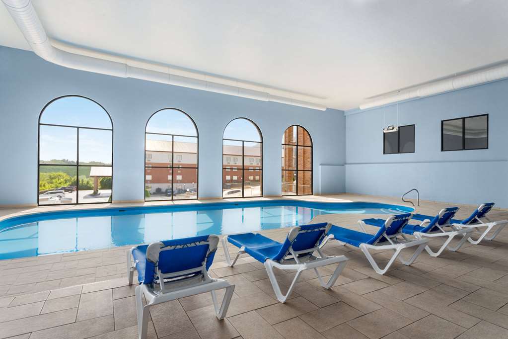 AmericInn by Wyndham Branson & Conference Center - photo 10