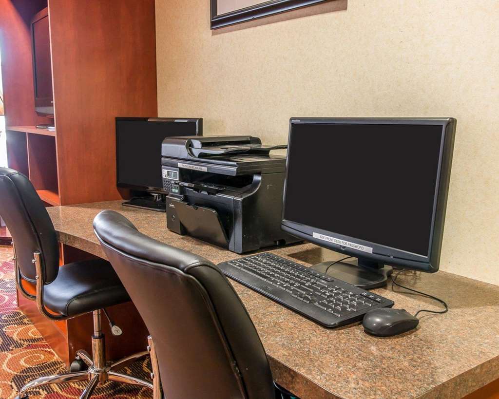 Quality Inn Near Interstate I94 - photo 36
