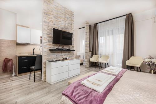 Galaxy Apartement Lift Parking — 4-Star Luxury Hotel in Budapest, Hungary
