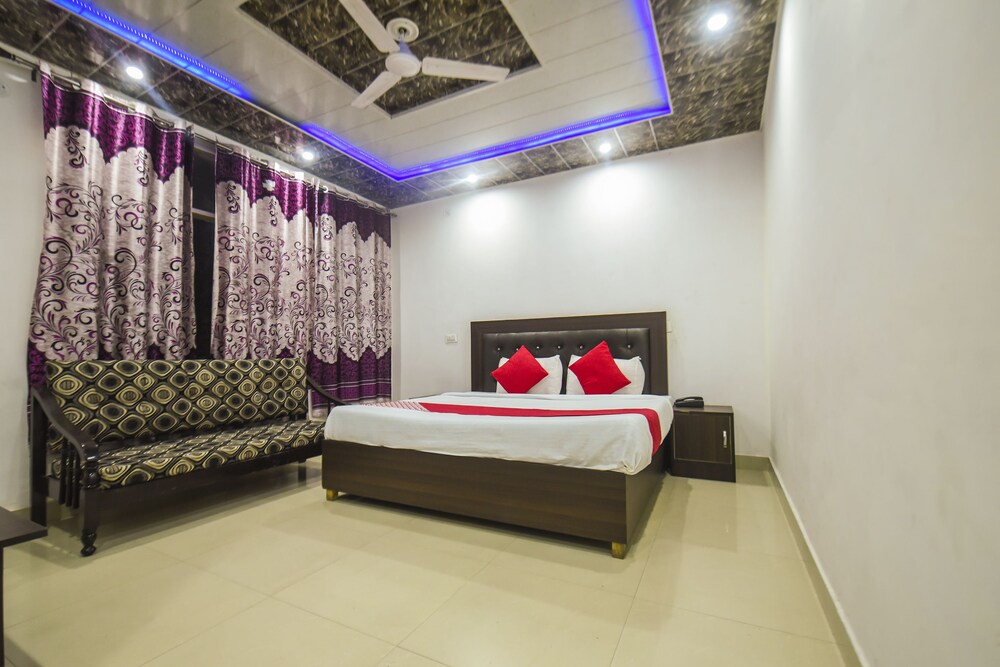 OYO 7917 Hotel Sunbeam in Dalhousie, India