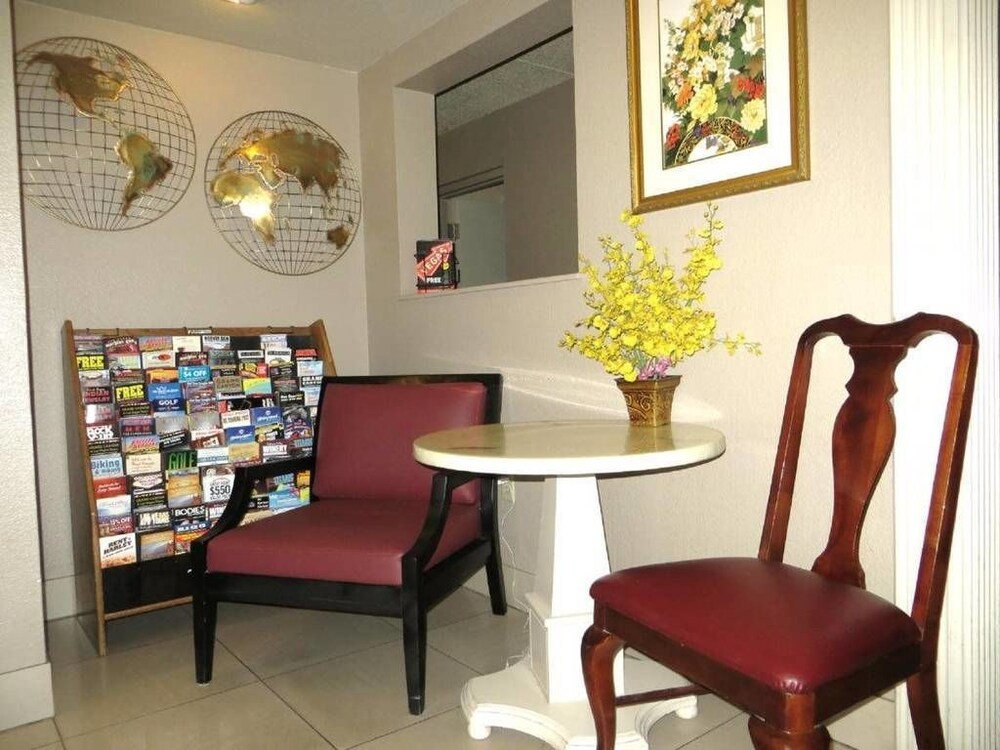 Bridger Inn Hotel Las Vegas - photo 3