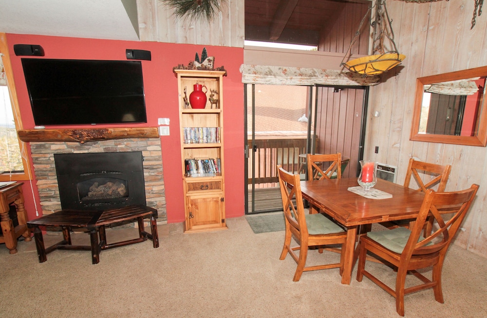 Mammoth Ski & Racquet Club - photo 23