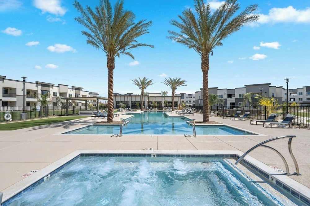 Casa Grande Furnished Apartments by Landing — 4-Star Luxury Hotel in Casa Grande, United States