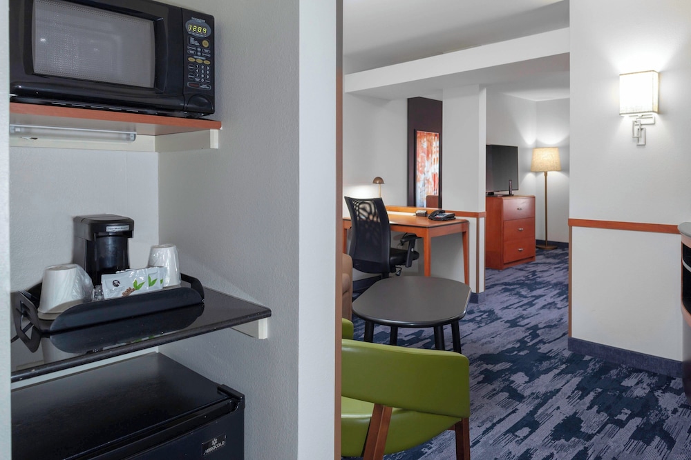 Fairfield Inn & Suites by Marriott Charlotte Matthews - photo 9