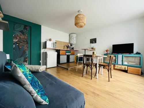Charmant Petit Cocon En Auvergne - last minute hotel in Combronde
