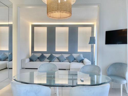 Luxury Home Paradise View — 4-Star Luxury Hotel in Forte Dei Marmi, Italy