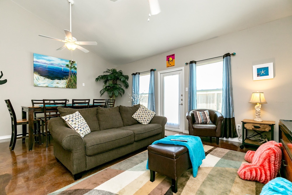 Nemo Cay Resort D142k Poolside - last minute hotel in Corpus Christi