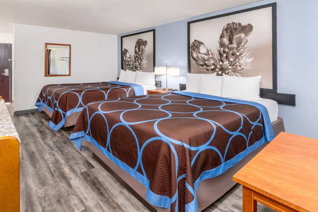 Super 8 by Wyndham Clayton - photo 10