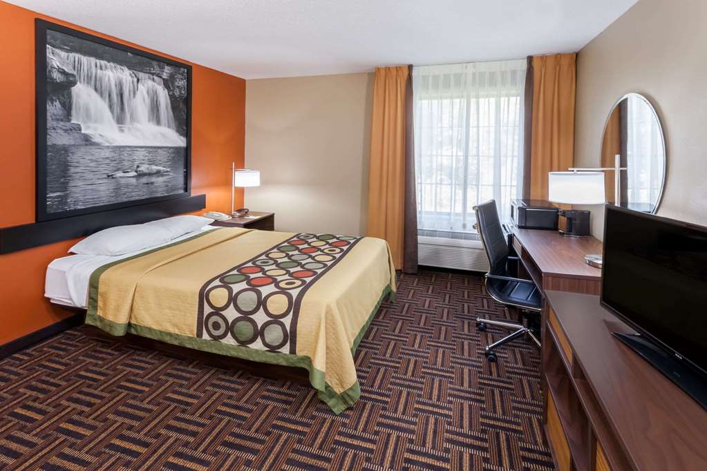 Super 8 by Wyndham Rochester - photo 12
