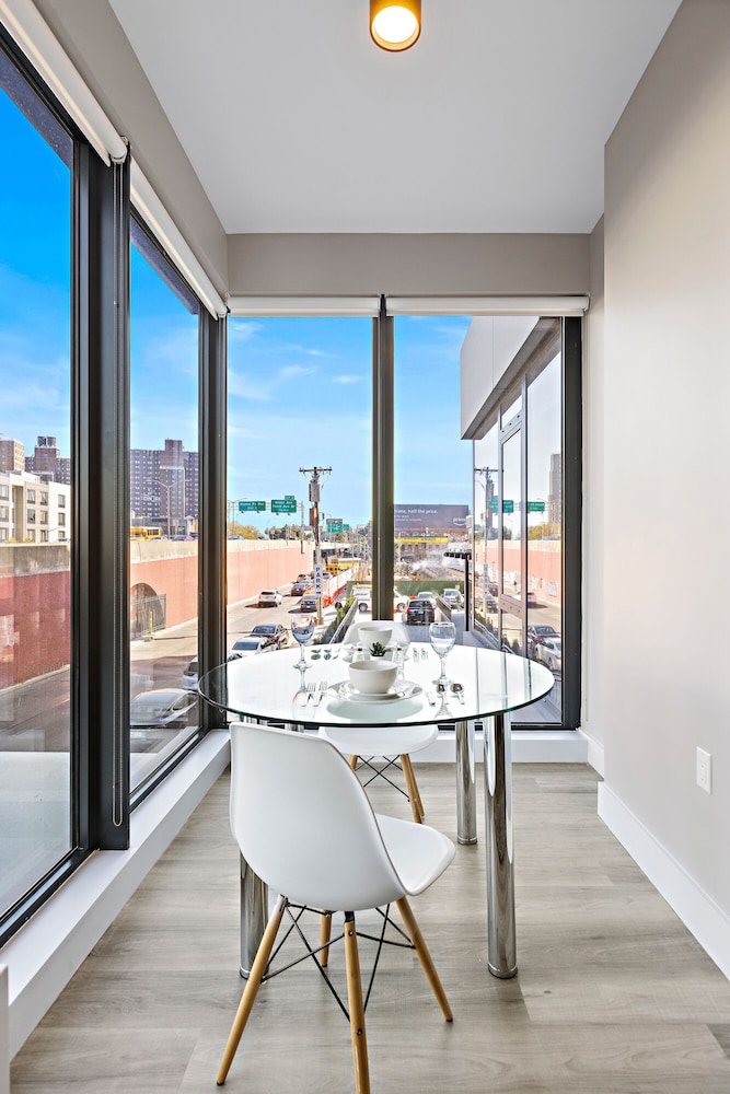 Global Luxury Suites at The Arches - photo 50