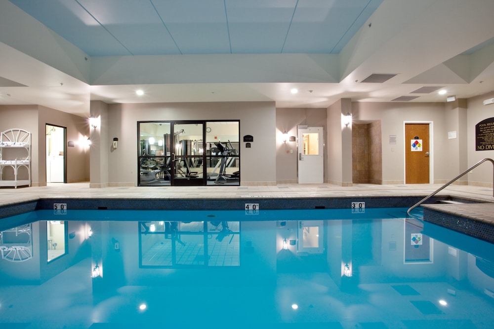 Holiday Inn Express & Suites Newport News by IHG - photo 13