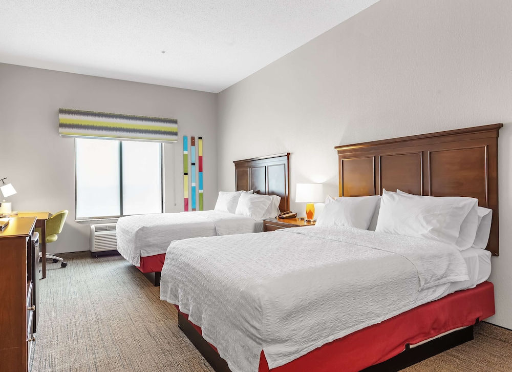 Hampton Inn Atmore - photo 9
