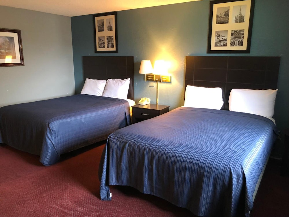 Latham Inn - photo 16
