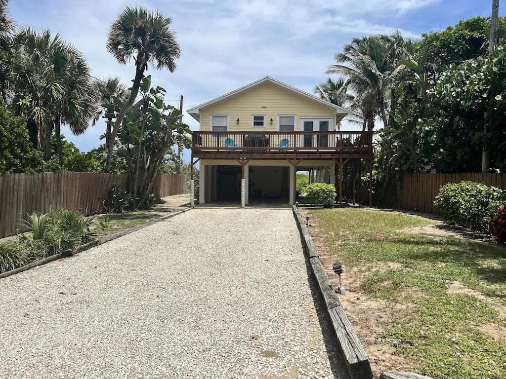 Comfy Beach House on Vero Beach — 4-Star Luxury Hotel in Vero Beach, United States